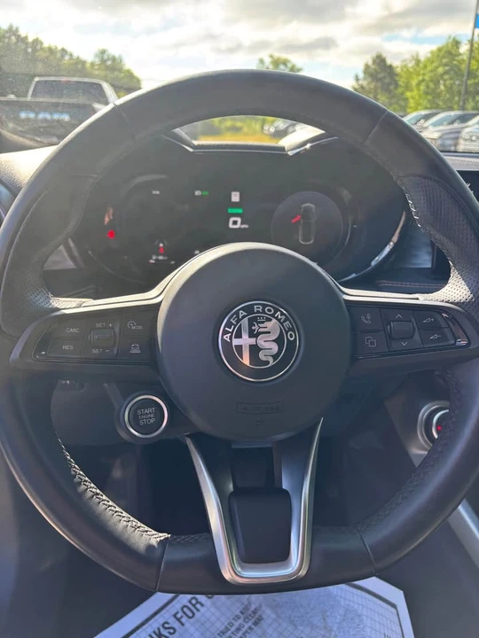 2024 Alfa Romeo Tonale - Image 10 of 12
