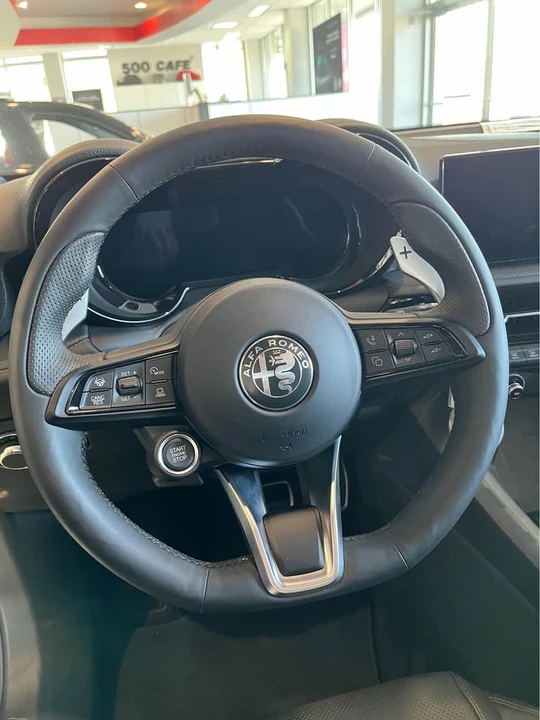 2024 Alfa Romeo Tonale - Image 10 of 19