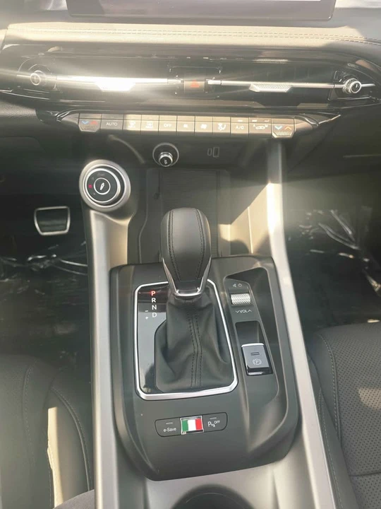 2024 Alfa Romeo Tonale - Image 17 of 18