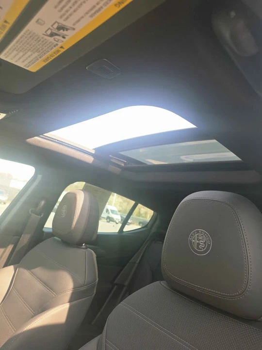 2024 Alfa Romeo Tonale - Image 13 of 18