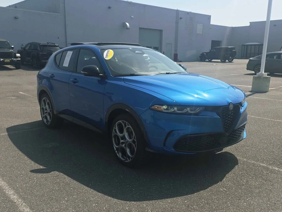 2024 Alfa Romeo Tonale - Image 2 of 18