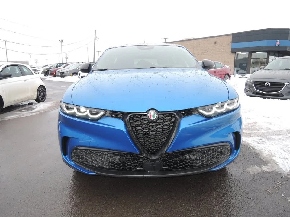 2024 Alfa Romeo Tonale - Image 2 of 10