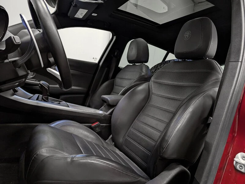 2024 Alfa Romeo Tonale - Image 7 of 18