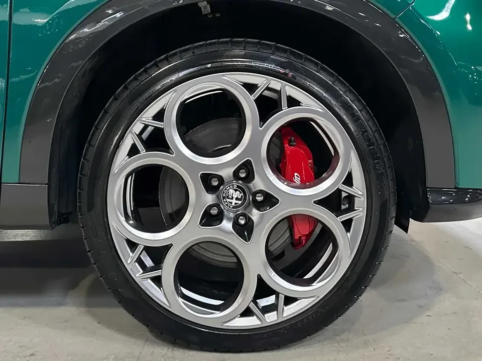 2024 Alfa Romeo Tonale - Image 12 of 20