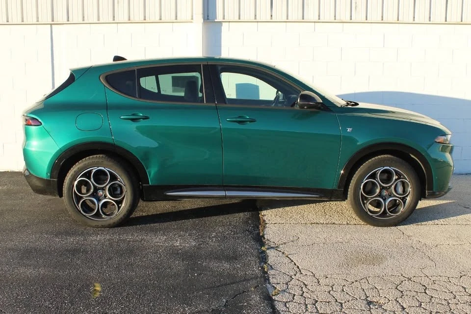2024 Alfa Romeo Tonale - Image 6 of 20