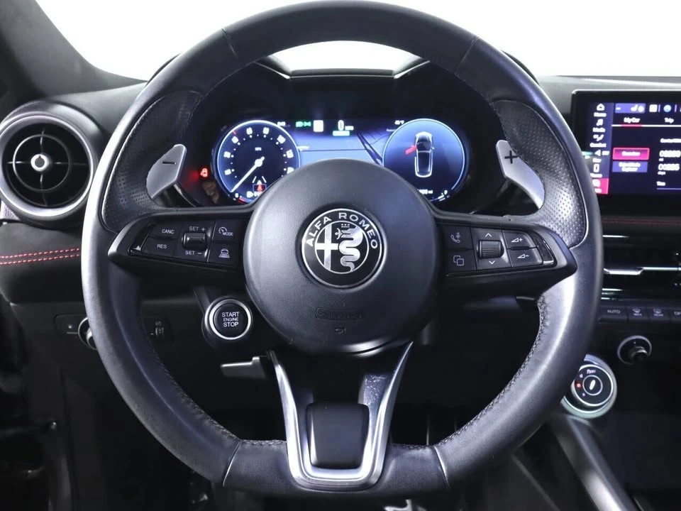 2024 Alfa Romeo Tonale - Image 11 of 20