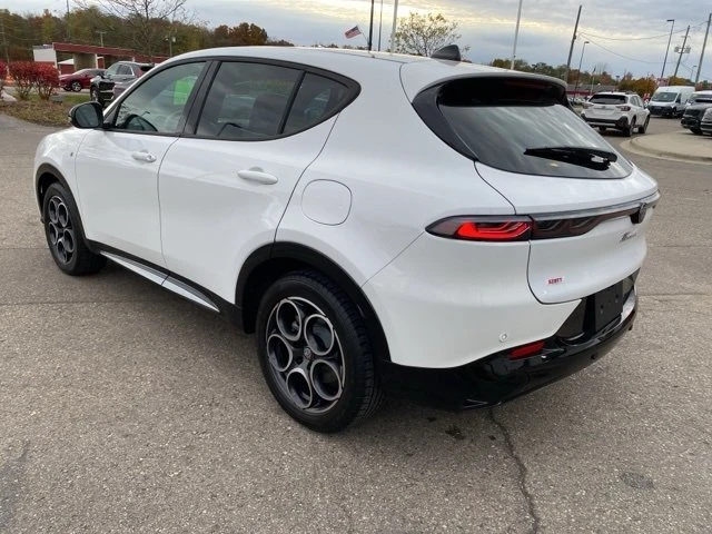 2024 Alfa Romeo Tonale - Image 5 of 18