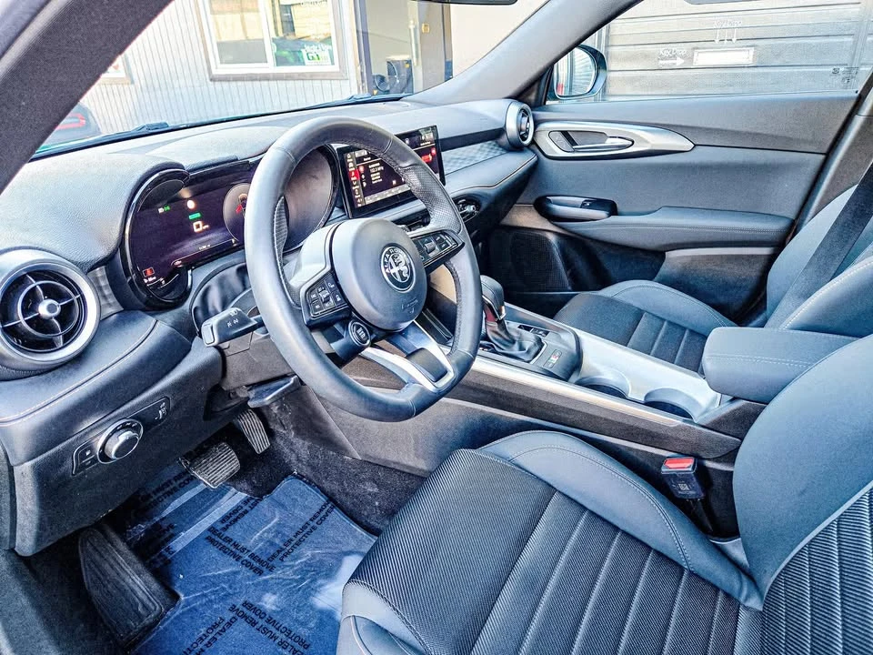 2024 Alfa Romeo Tonale - Image 9 of 19