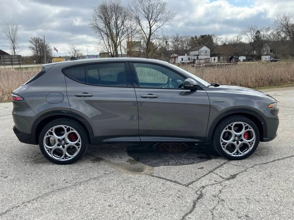 2024 Alfa Romeo Tonale - Image 6 of 13