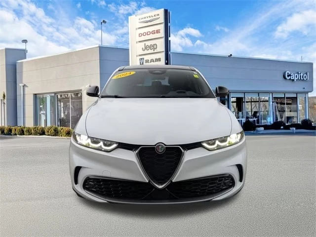2024 Alfa Romeo Tonale - Image 2 of 16