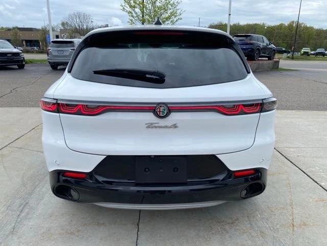 2024 Alfa Romeo Tonale - Image 4 of 20