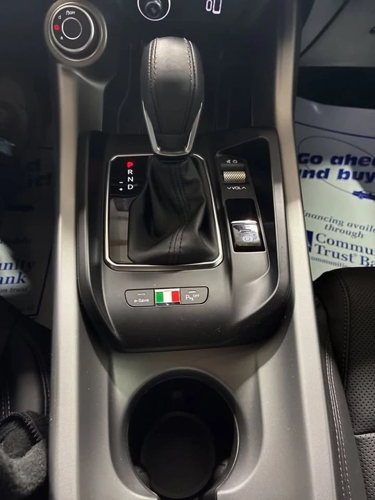 2024 Alfa Romeo Tonale - Image 10 of 17