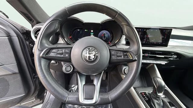 2024 Alfa Romeo Tonale - Image 16 of 20