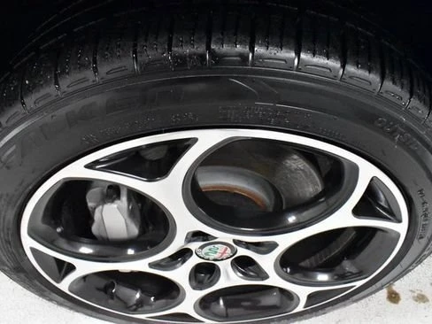 2024 Alfa Romeo Tonale - Image 9 of 20