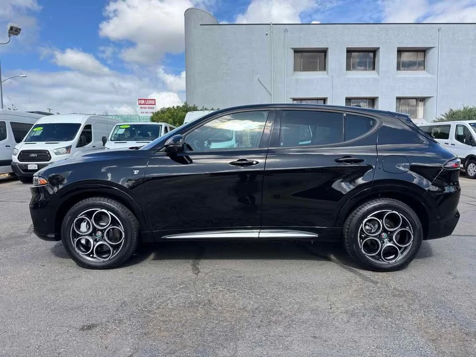 2024 Alfa Romeo Tonale - Image 8 of 20