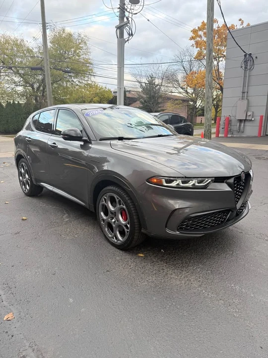 2024 Alfa Romeo Tonale - Image 3 of 15