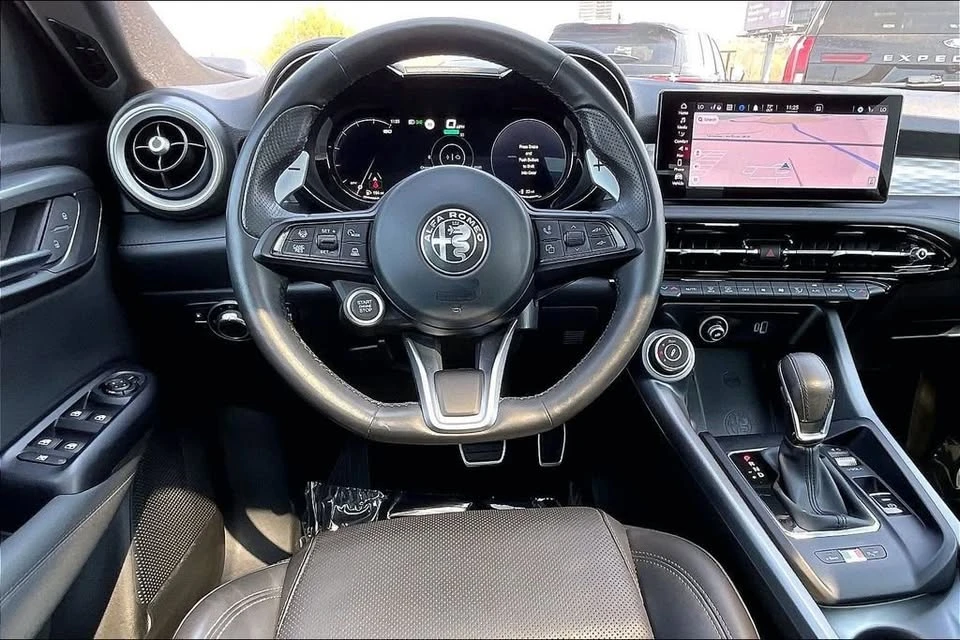 2024 Alfa Romeo Tonale - Image 8 of 15