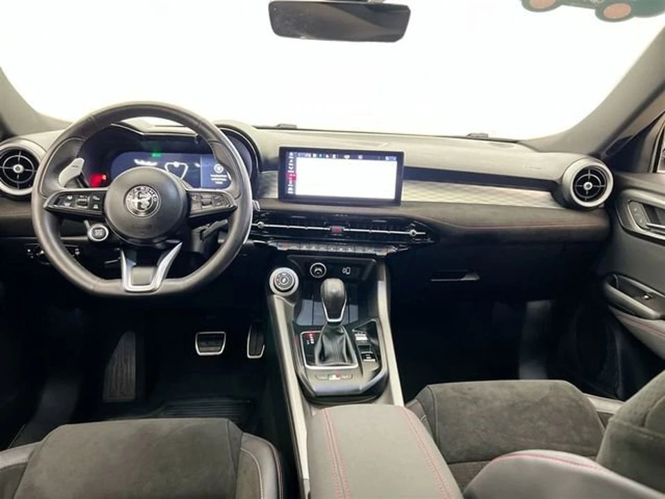 2024 Alfa Romeo Tonale - Image 2 of 10