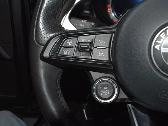 2024 Alfa Romeo Tonale - Image 14 of 18