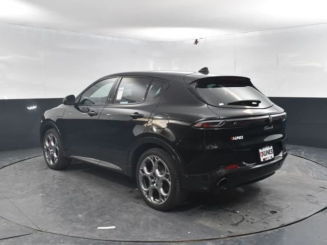 2024 Alfa Romeo Tonale - Image 4 of 18