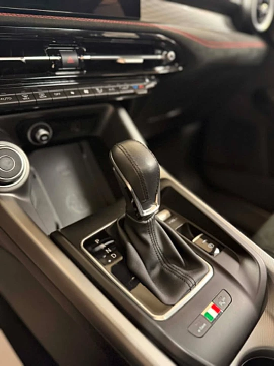 2024 Alfa Romeo Tonale - Image 6 of 10