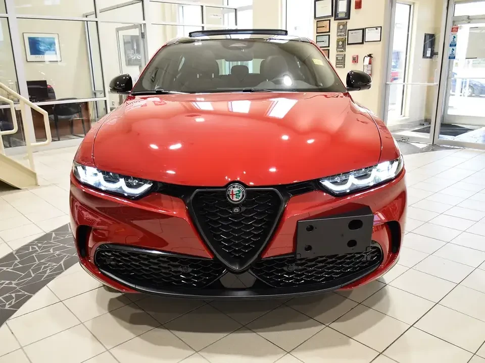 2024 Alfa Romeo Tonale - Image 2 of 20
