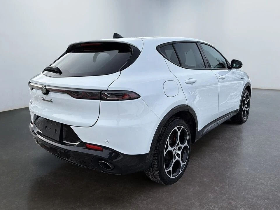 2024 Alfa Romeo Tonale - Image 10 of 19