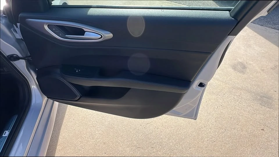 2024 Alfa Romeo Giulia - Image 14 of 14