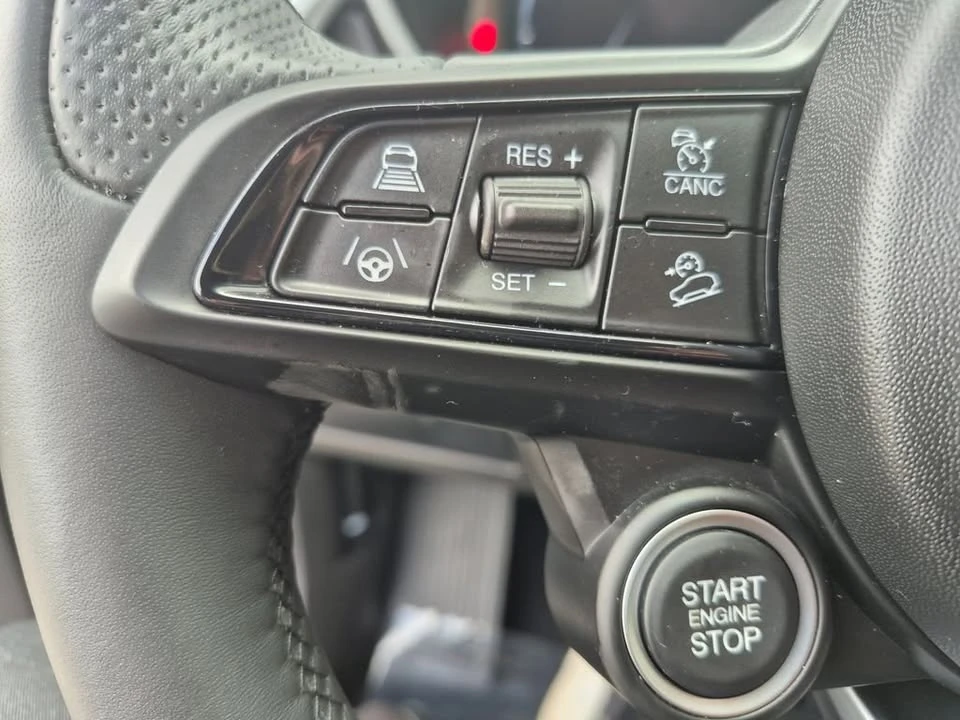 2024 Alfa Romeo Stelvio - Image 19 of 19