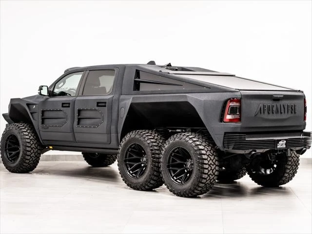 2024 Ram 1500 - Image 10 of 31