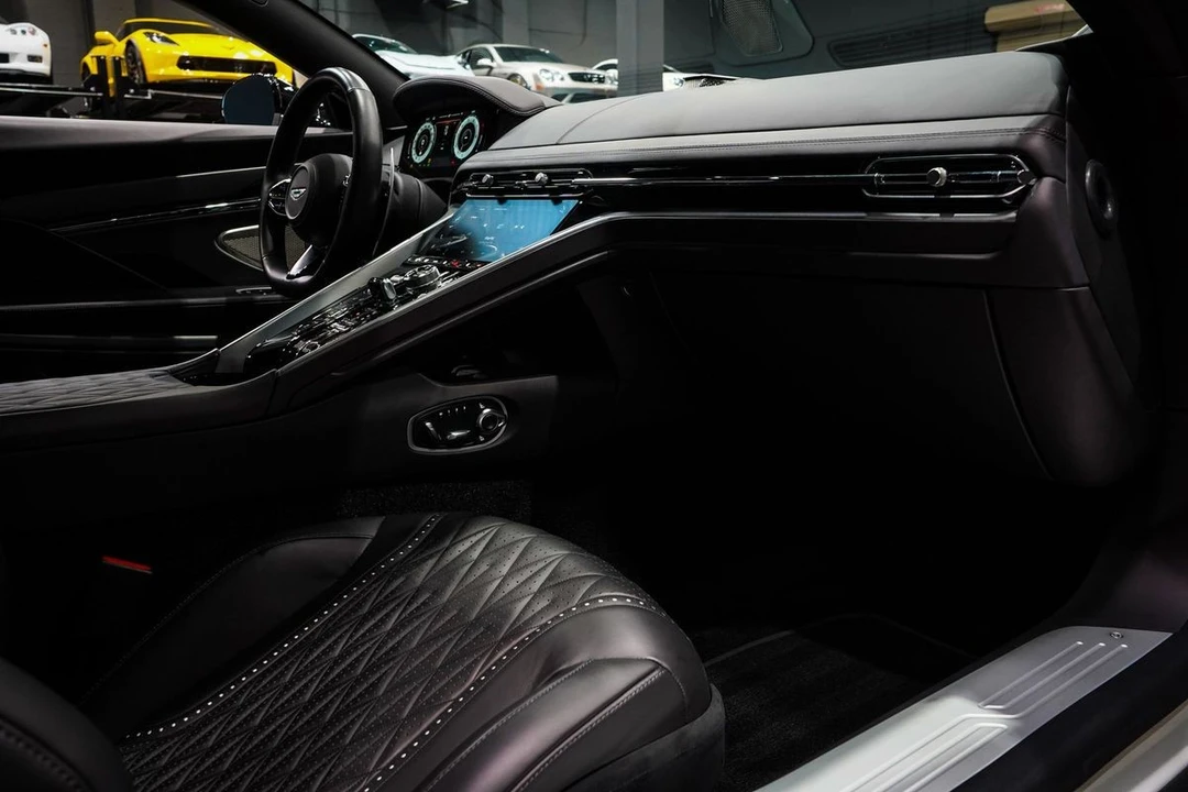 2024 Aston Martin DB12 - Image 30 of 31