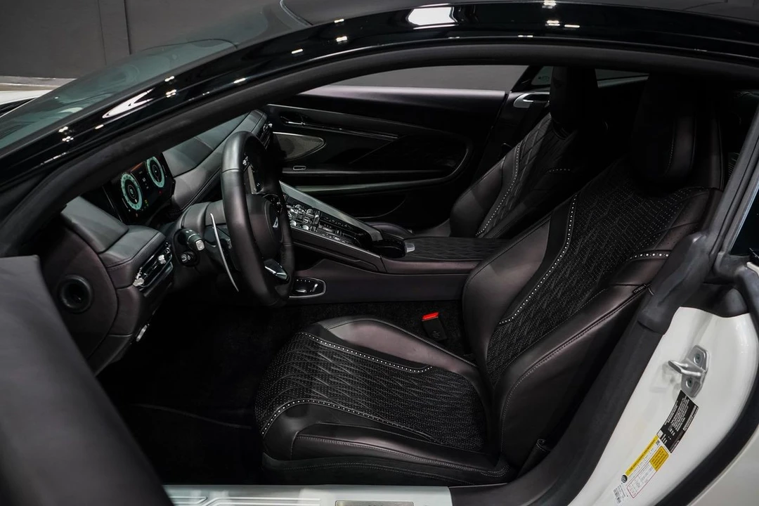 2024 Aston Martin DB12 - Image 28 of 31
