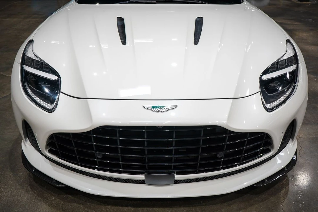 2024 Aston Martin DB12 - Image 10 of 31