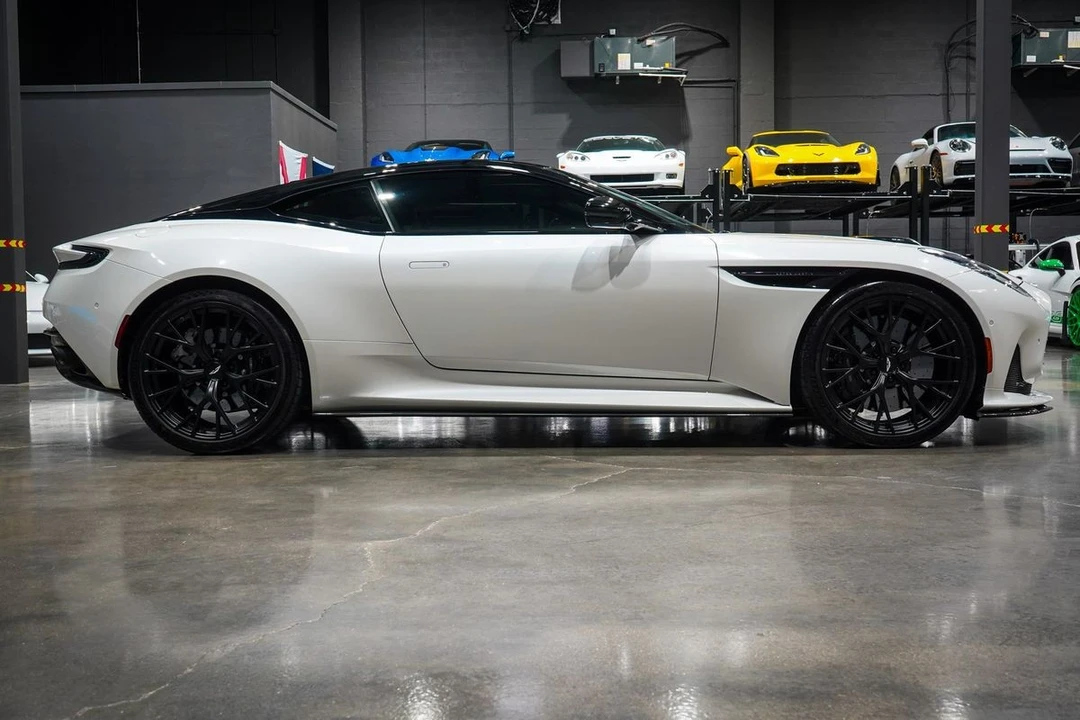 2024 Aston Martin DB12 - Image 7 of 31