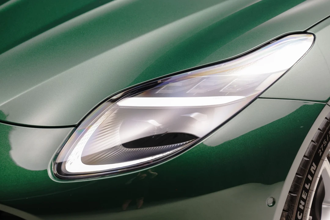 2024 Aston Martin DB12 - Image 19 of 31