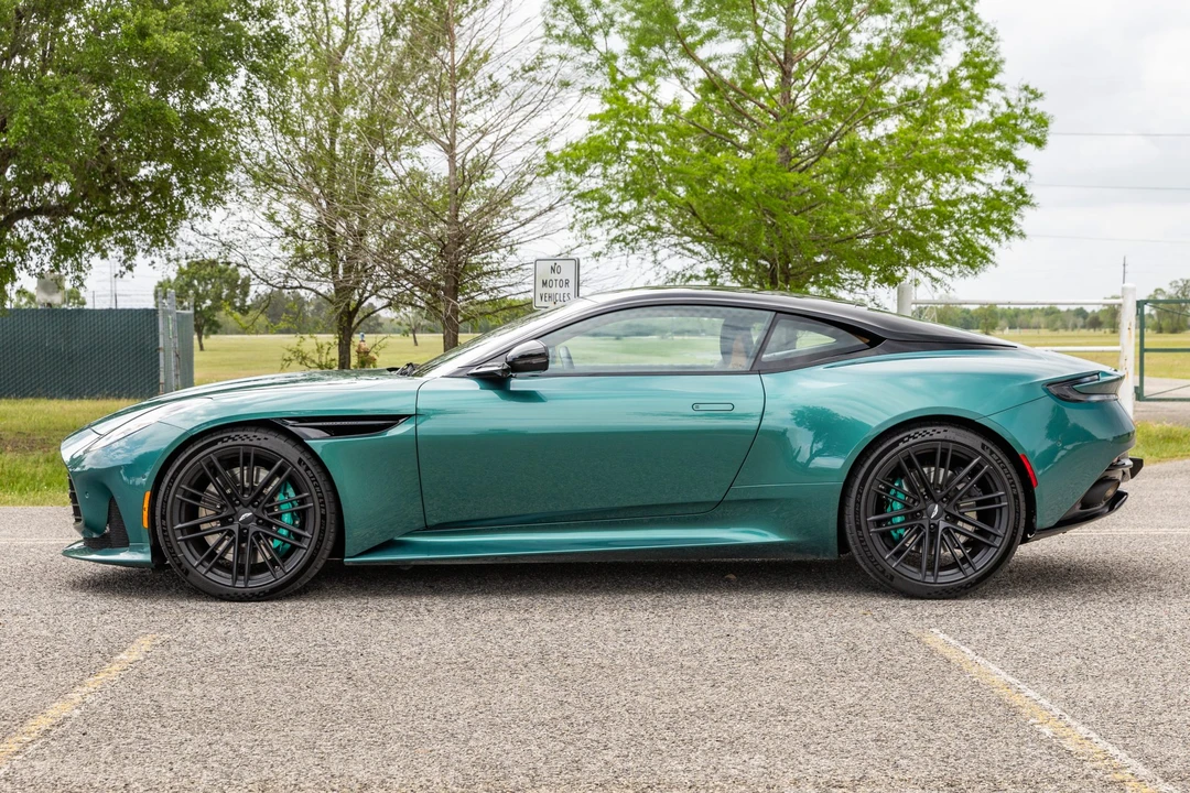 2024 Aston Martin DB12 - Image 4 of 31