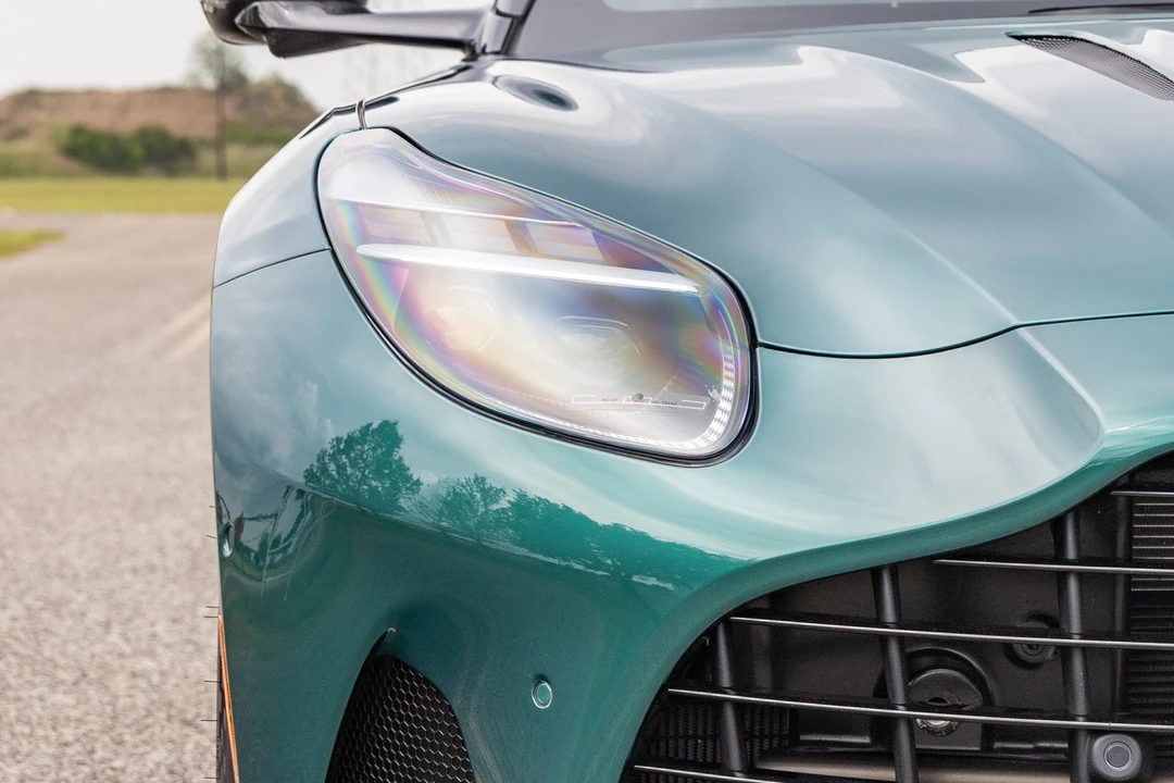 2024 Aston Martin DB12 - Image 18 of 31