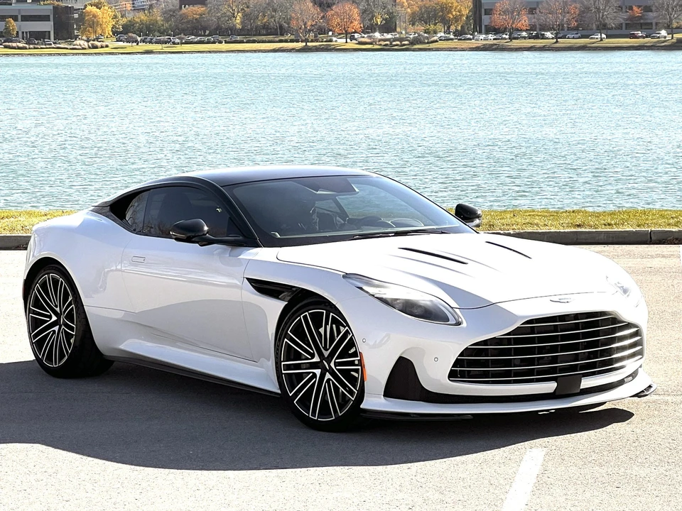 2024 Aston Martin DB12 - Image 11 of 31