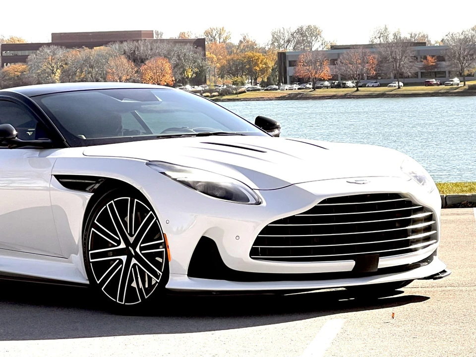 2024 Aston Martin DB12 - Image 22 of 31
