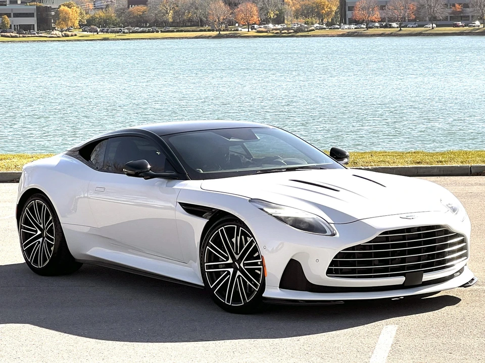 2024 Aston Martin DB12 - Image 9 of 31