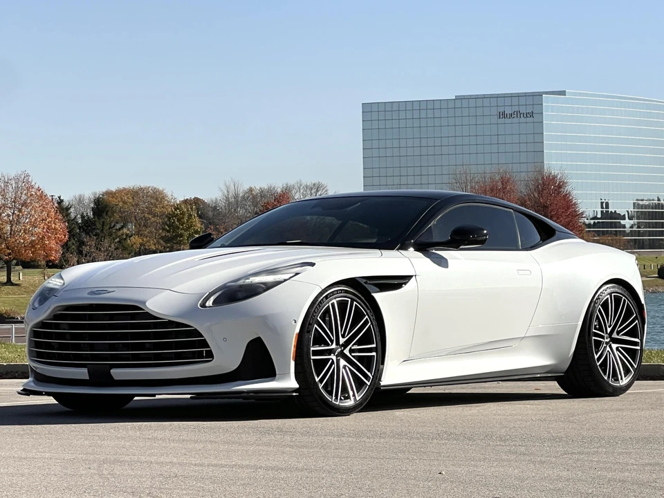 2024 Aston Martin DB12 - Image 4 of 31