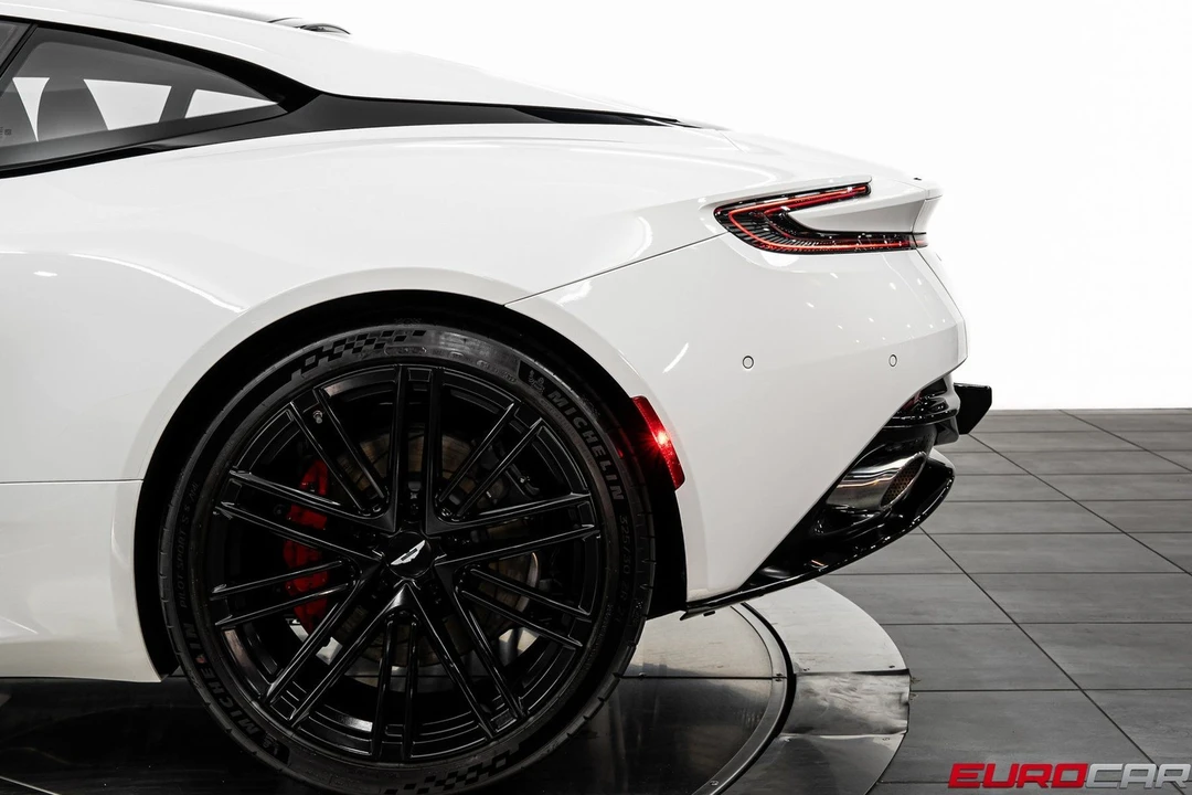 2024 Aston Martin DB12 - Image 14 of 31