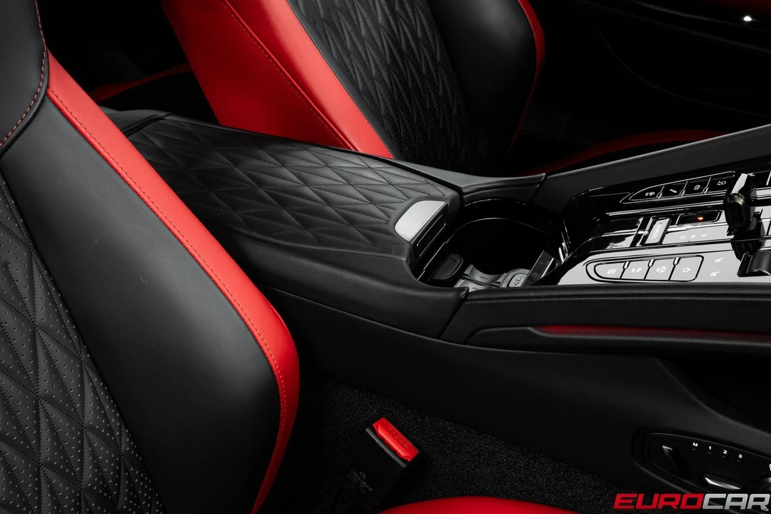 2024 Aston Martin DB12 - Image 30 of 31
