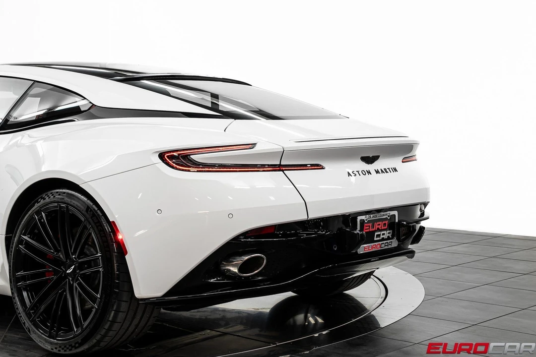 2024 Aston Martin DB12 - Image 15 of 31