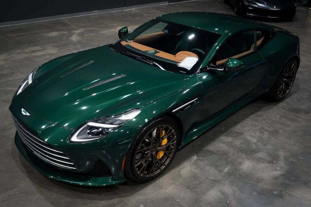 2024 Aston Martin DB12 - Image 14 of 31