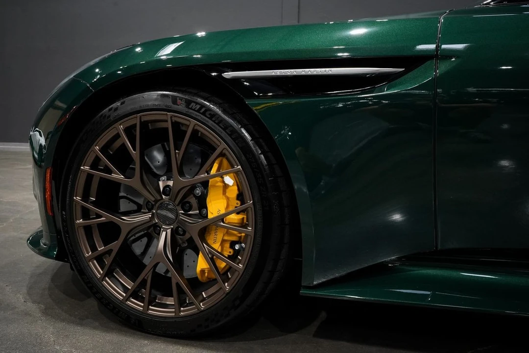 2024 Aston Martin DB12 - Image 18 of 31