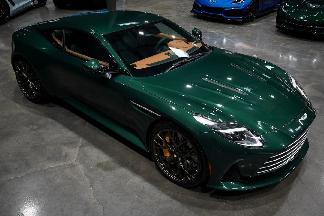 2024 Aston Martin DB12 - Image 17 of 31