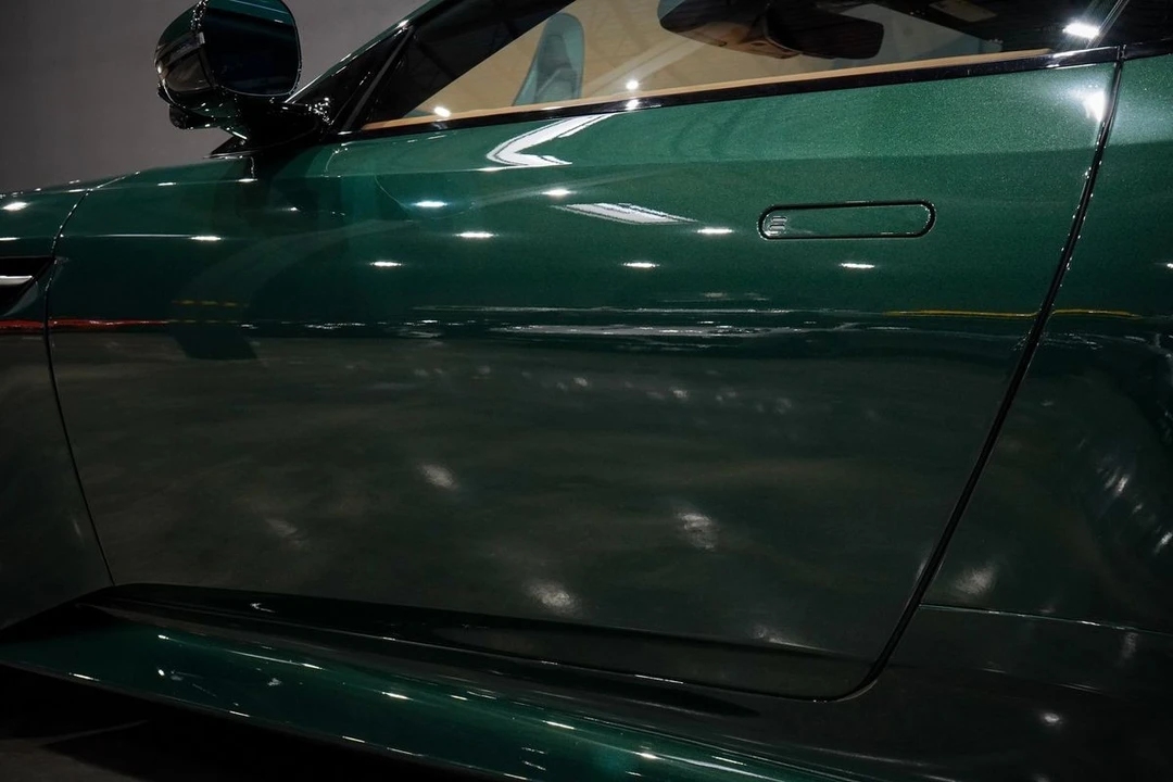 2024 Aston Martin DB12 - Image 19 of 31