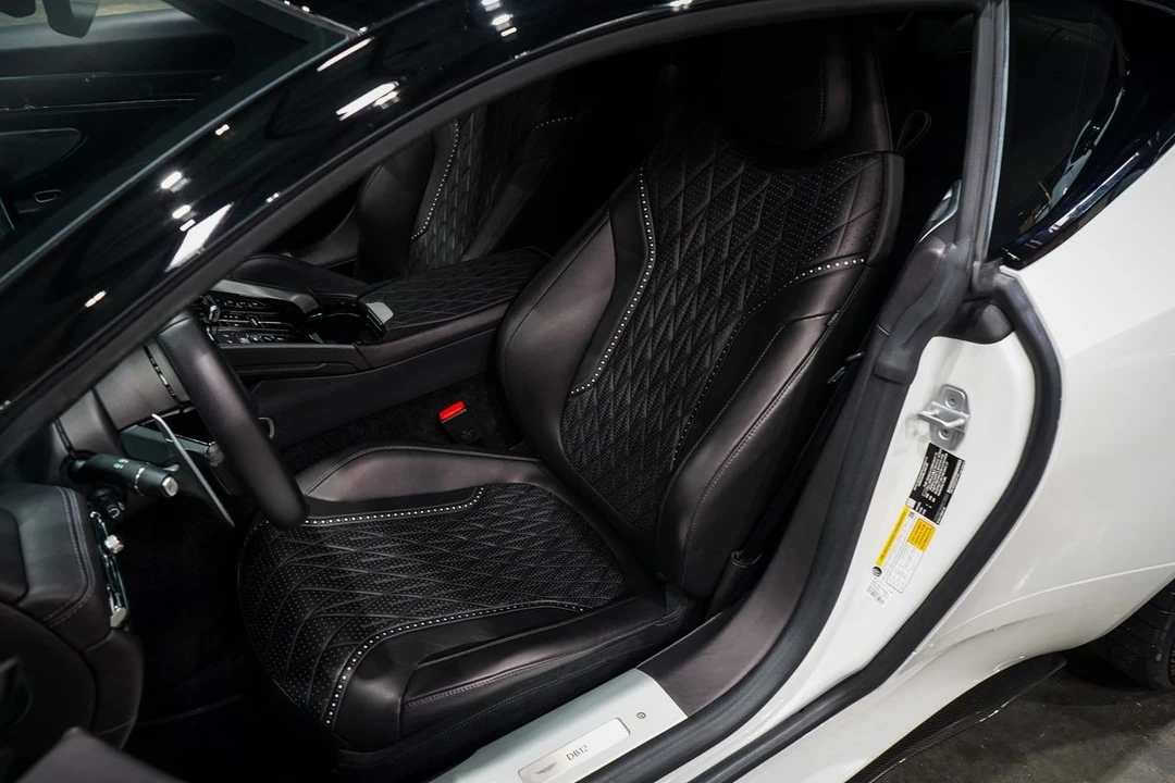 2024 Aston Martin DB12 - Image 29 of 31