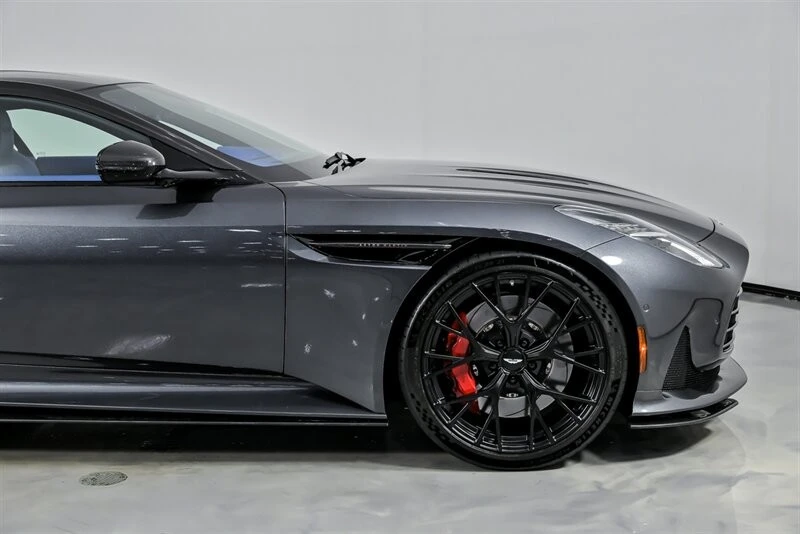 2024 Aston Martin DB12 - Image 15 of 31